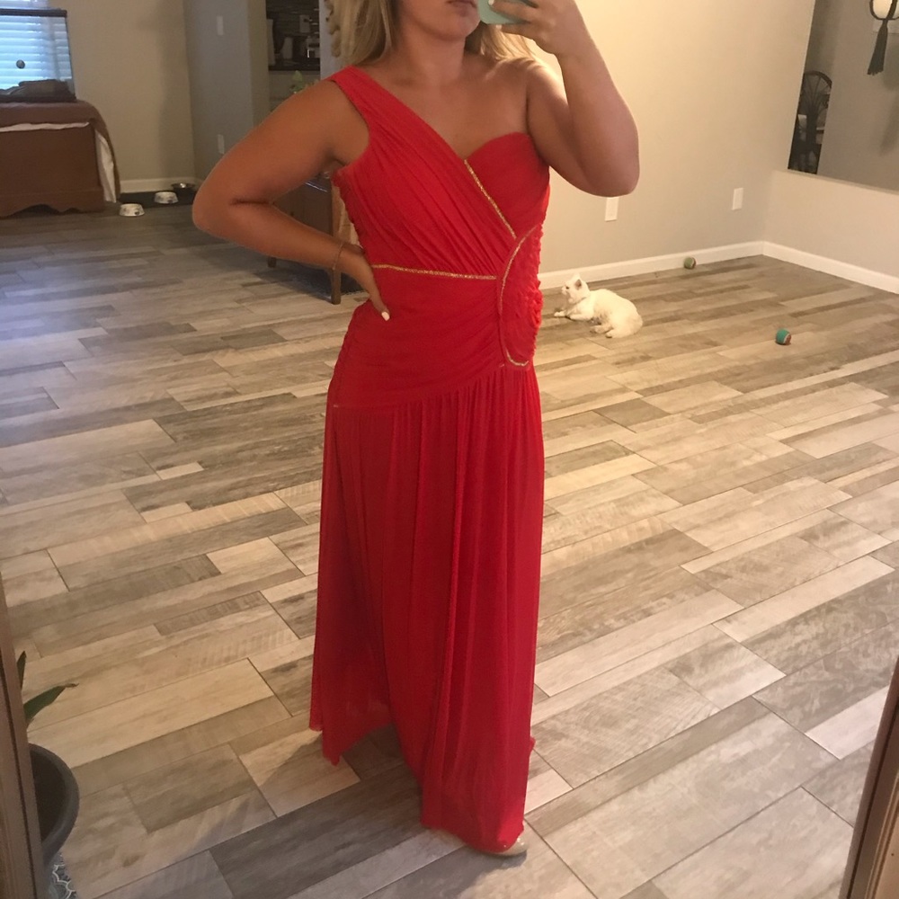 Red Flowy Formal Dress